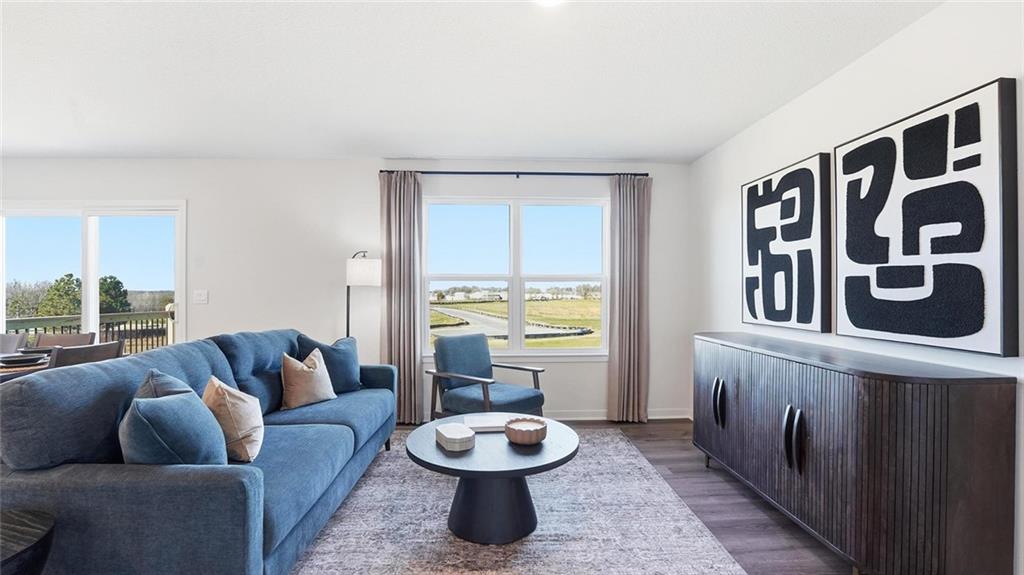 2201 Creek View Lane Raymore, MO 64083 - Photo 13 of 26