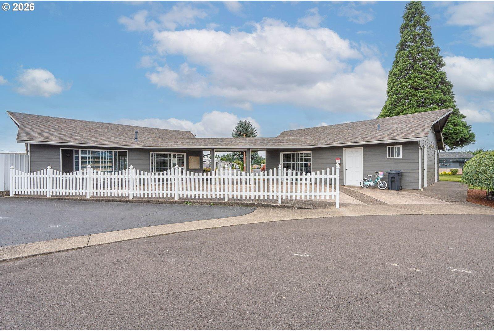 4374 Hazelgreen Road Northeast Salem, OR 97305 - Photo 31 of 33 Gallery Image 31
