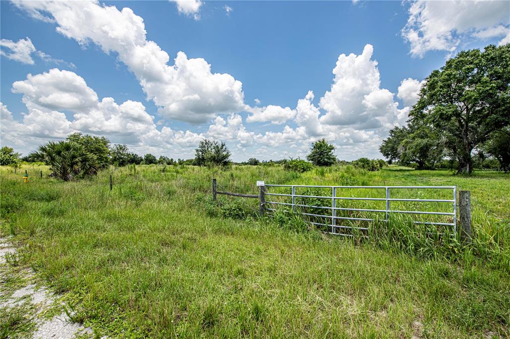 Southwest Hull Avenue Fort Ogden, FL 34267 - Photo 36 of 36 a view of a field with a big playing court