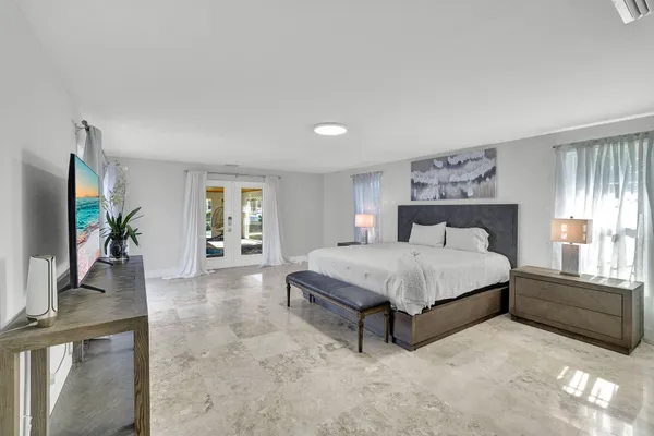 $2,950,000 | 921 Scott Drive, Marco Island, FL 34145
