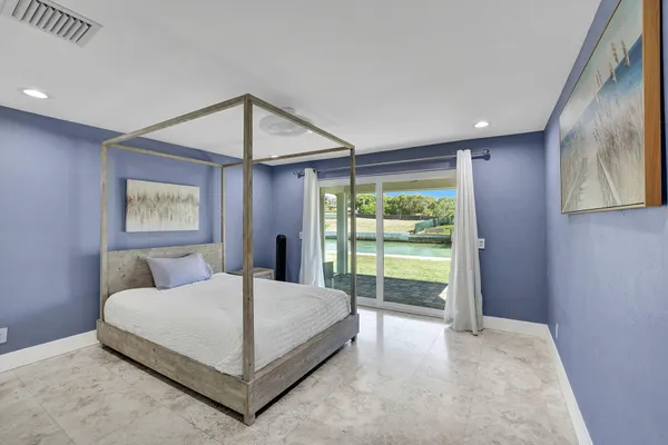$2,950,000 | 921 Scott Drive, Marco Island, FL 34145