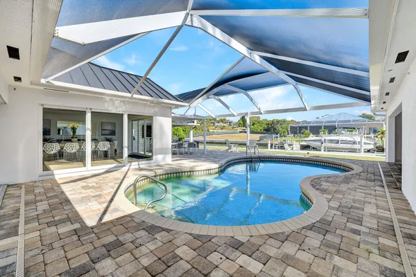 $2,950,000 | 921 Scott Drive, Marco Island, FL 34145