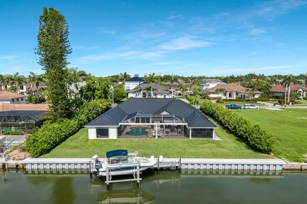 $2,950,000 | 921 Scott Drive, Marco Island, FL 34145