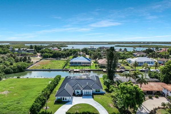 $2,950,000 | 921 Scott Drive, Marco Island, FL 34145