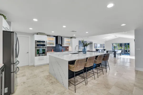 $2,950,000 | 921 Scott Drive, Marco Island, FL 34145