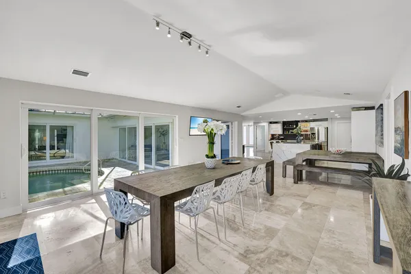 $2,950,000 | 921 Scott Drive, Marco Island, FL 34145