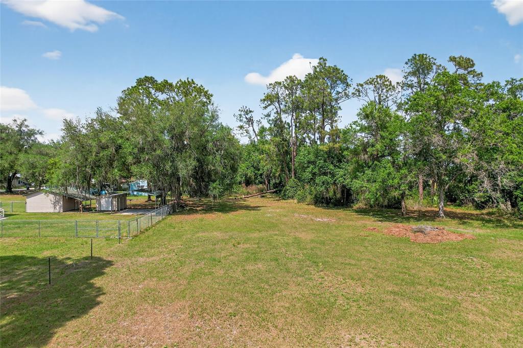 2015 Sandford Road Lakeland, FL 33801 - Photo 17 of 58