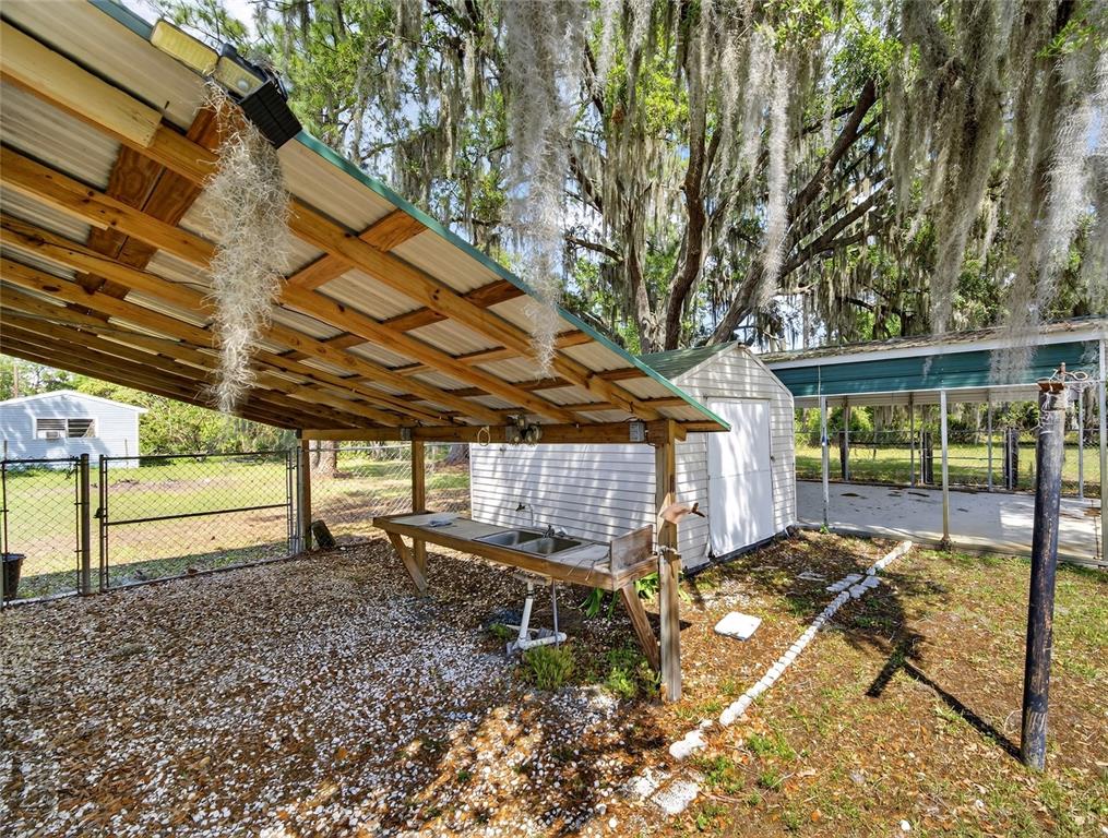 2015 Sandford Road Lakeland, FL 33801 - Photo 53 of 58