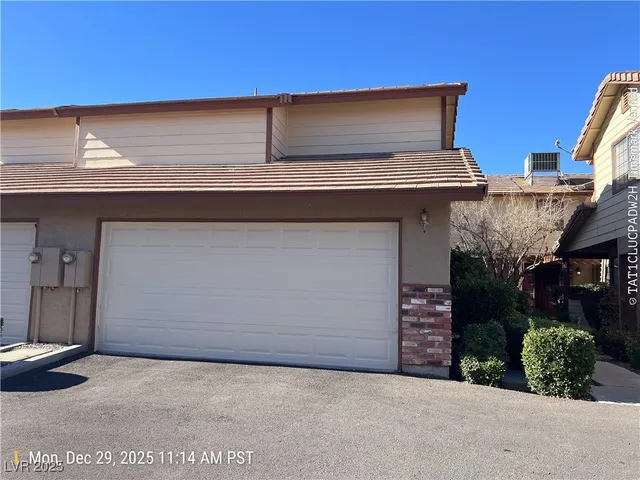 $1,729 | 3251 Dawnflower Street, Unit 2, Las Vegas, NV 89121