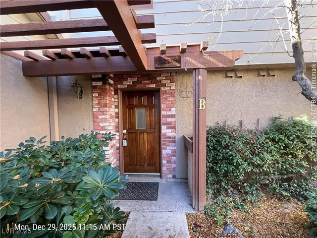 $1,729 | 3251 Dawnflower Street, Unit 2, Las Vegas, NV 89121