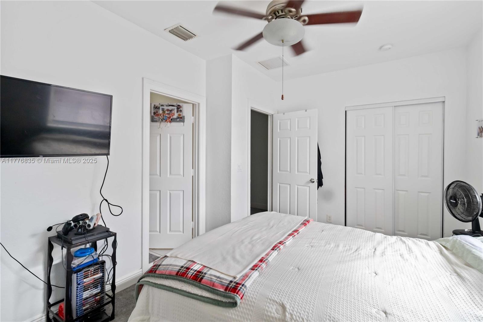 2452 Southwest 99th Way, Unit 2452 Miramar, FL 33025 - Photo 17 of 30