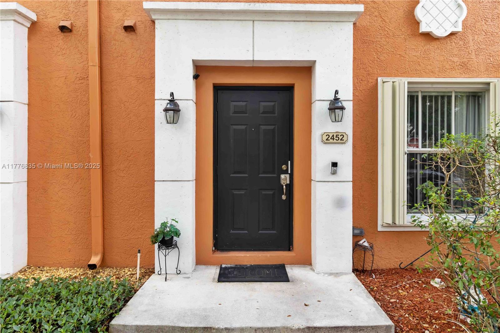 2452 Southwest 99th Way, Unit 2452 Miramar, FL 33025 - Photo 4 of 30