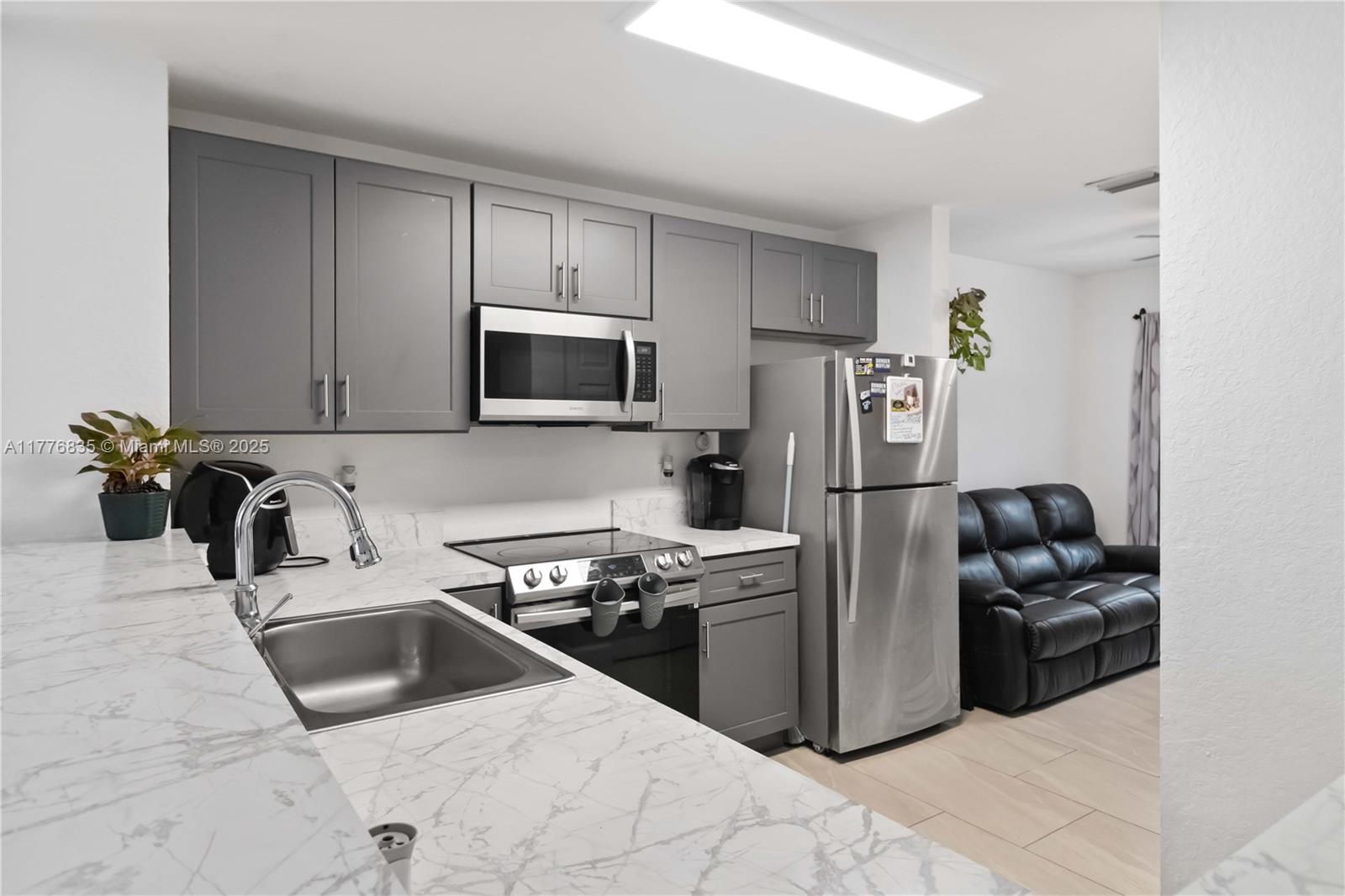 2452 Southwest 99th Way, Unit 2452 Miramar, FL 33025 - Photo 10 of 30