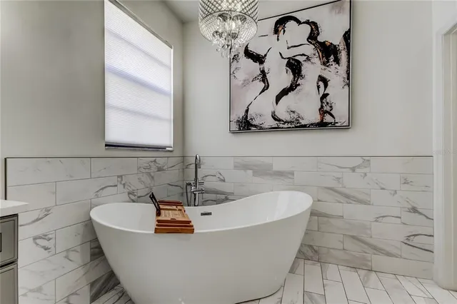 $975,000 | 17015 Winners Circle, Odessa, FL 33556