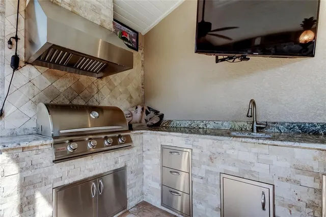 $975,000 | 17015 Winners Circle, Odessa, FL 33556