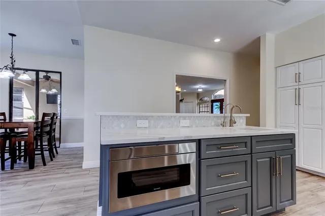 $975,000 | 17015 Winners Circle, Odessa, FL 33556