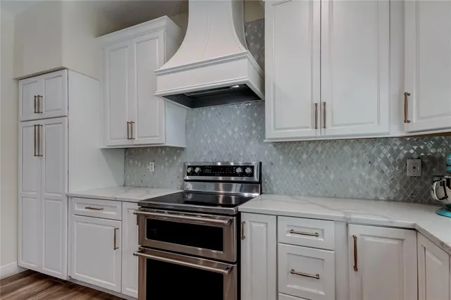 $975,000 | 17015 Winners Circle, Odessa, FL 33556