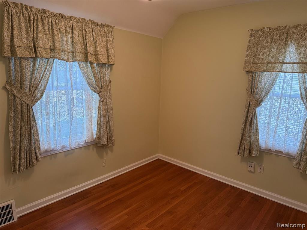 8060 Standard Street Center Line, MI 48015 - Photo 18 of 28 Gallery Image 18