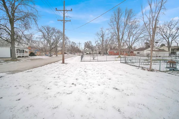 $165,000 | 37 West 36th Place, Steger, IL 60475