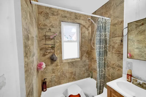 $165,000 | 37 West 36th Place, Steger, IL 60475
