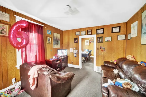 $165,000 | 37 West 36th Place, Steger, IL 60475