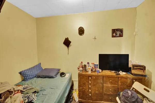 $165,000 | 37 West 36th Place, Steger, IL 60475