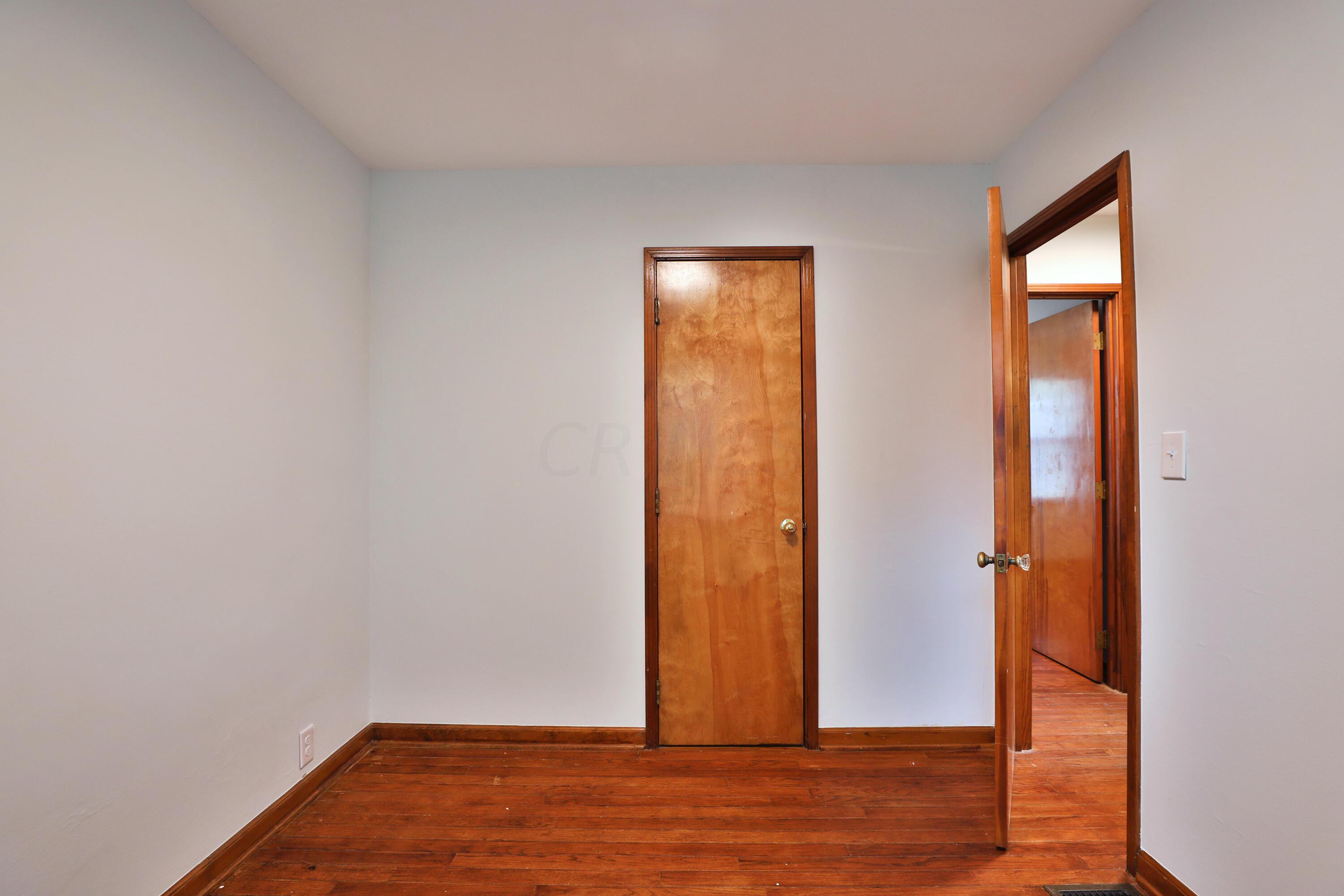 685 South Ashburton Road Columbus, OH 43213 - Photo 19 of 37 685-Ashburton-19