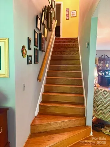 a view of entryway with a front door