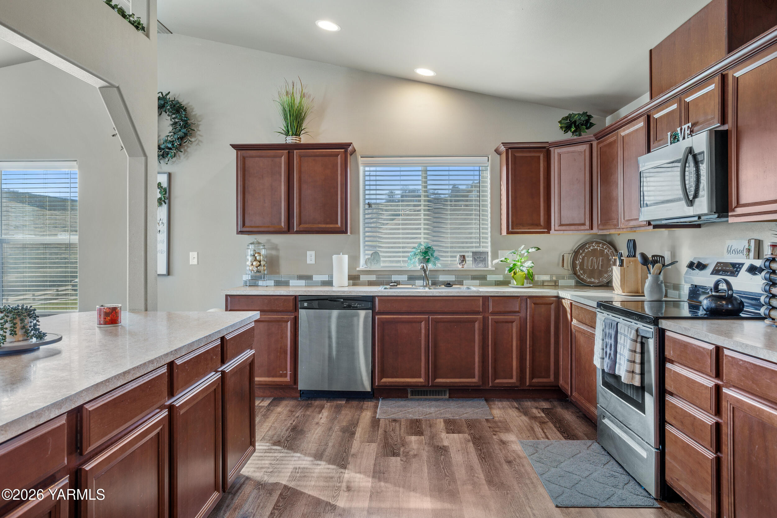 955 Southern Avenue Selah, WA 98942 - Photo 15 of 36 955Southern_17