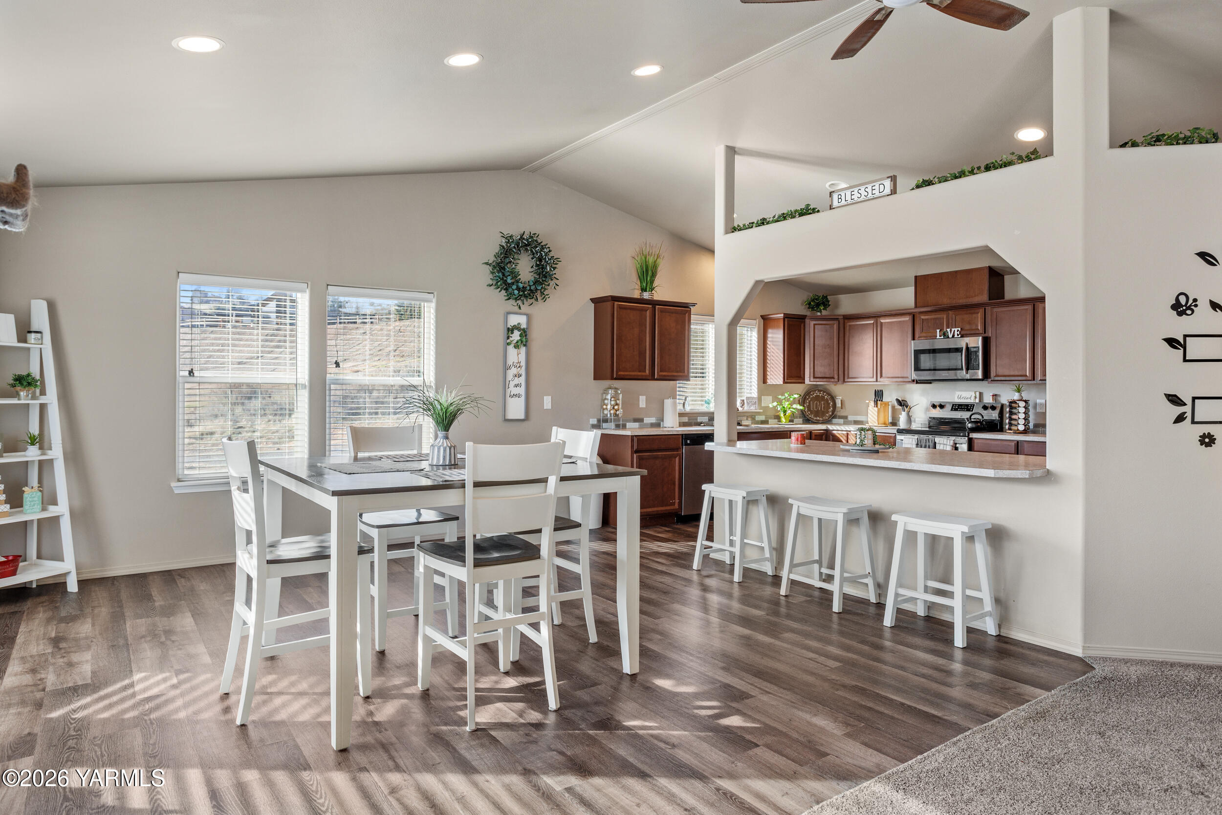 955 Southern Avenue Selah, WA 98942 - Photo 17 of 36 955Southern_24