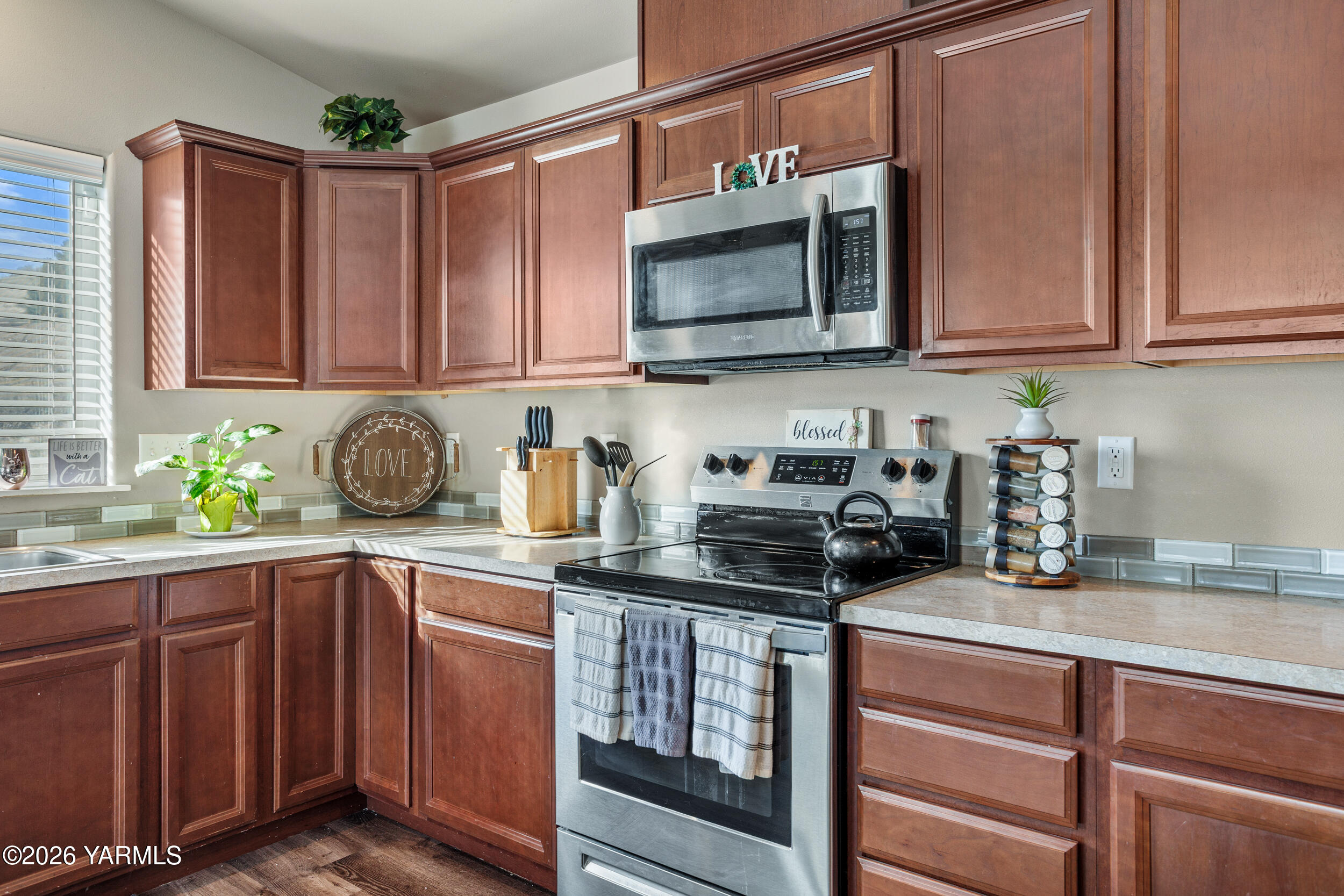 955 Southern Avenue Selah, WA 98942 - Photo 35 of 36 955Southern_18