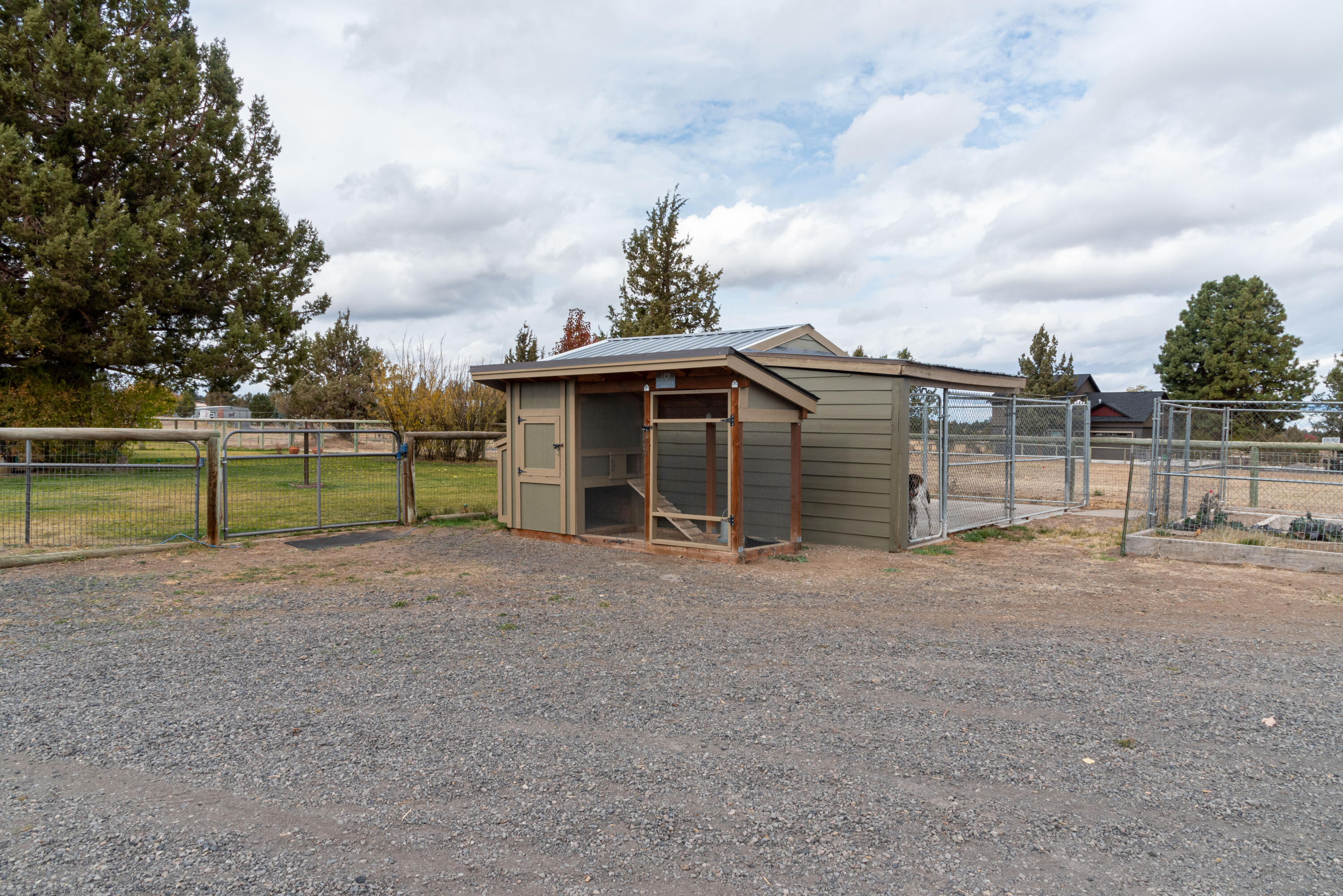 61136 Ropp Lane Bend, OR 97702 - Photo 46 of 75 DSC_5829