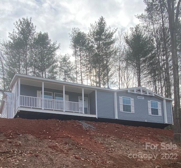 140 River Ridge Lane Hickory, NC 28601 - Photo 2 of 7 Gallery Image 2