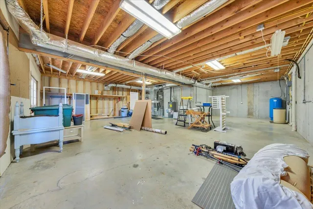 $725,000 | 28 Queen Mothers Court, Wirtz, VA 24184