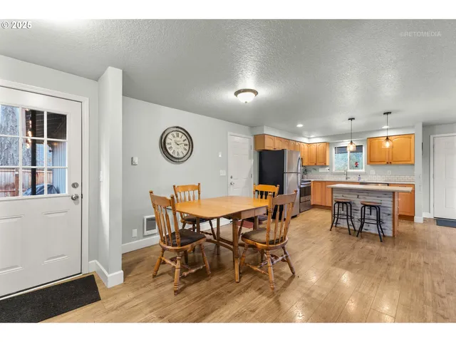 $387,000 | 410 Southwest Ivy Road, Estacada, OR 97023