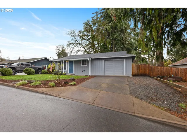 $387,000 | 410 Southwest Ivy Road, Estacada, OR 97023