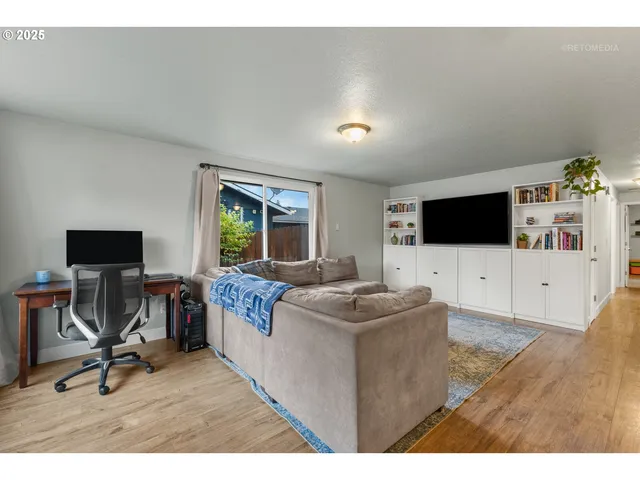 $387,000 | 410 Southwest Ivy Road, Estacada, OR 97023