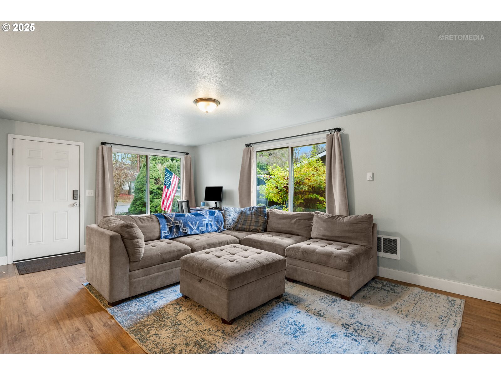 410 Southwest Ivy Road Estacada, OR 97023 - Photo 7 of 34 Gallery Image 7