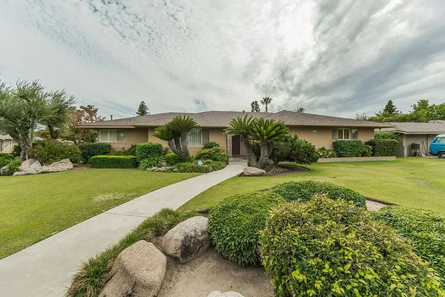 $479,000 | 1444 East Swift Avenue, Fresno, CA 93704