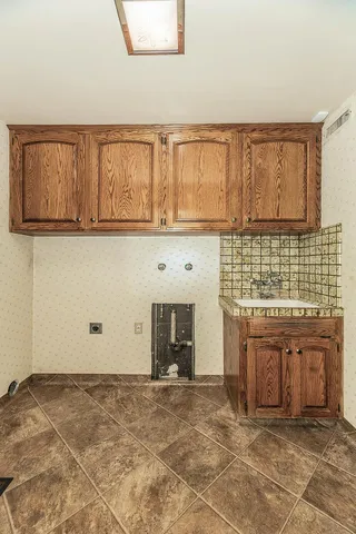 $479,000 | 1444 East Swift Avenue, Fresno, CA 93704