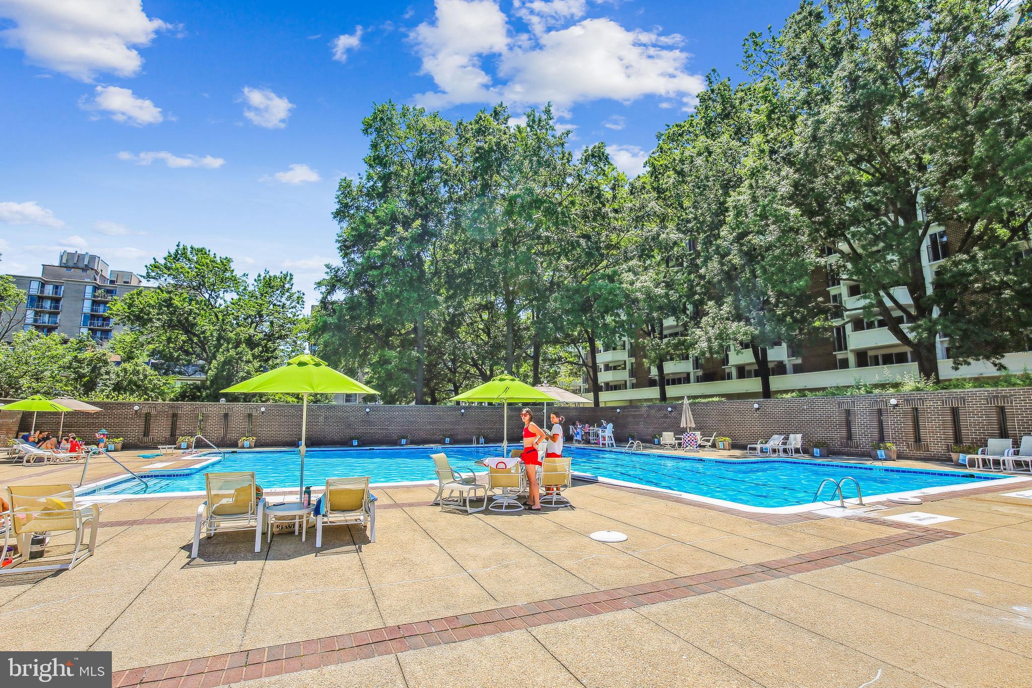 700 7th Street Southwest, Unit 701 Washington, DC 20024 - Photo 31 of 54 Fabulous Outdoor Pool