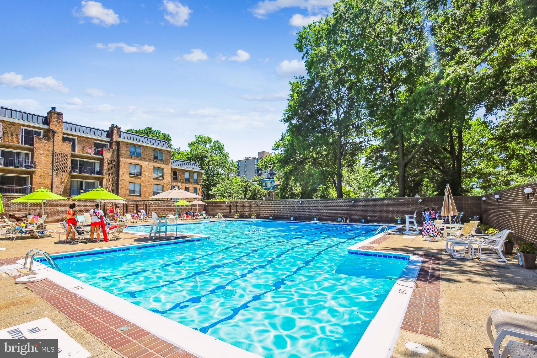700 7th Street Southwest, Unit 701 Washington, DC 20024 - Photo 33 of 54 Large Community Pool