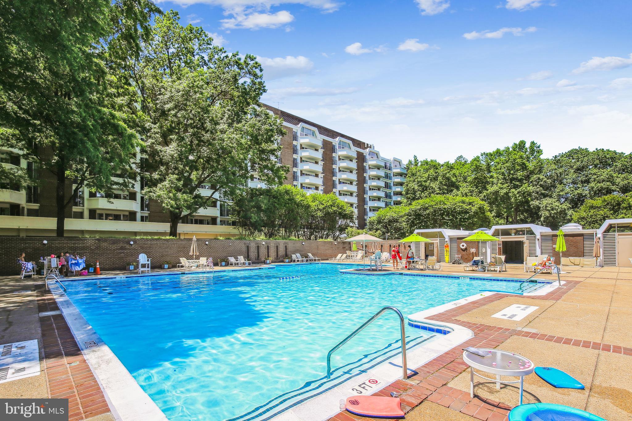 700 7th Street Southwest, Unit 701 Washington, DC 20024 - Photo 34 of 54 Beautiful Outdoor Pool