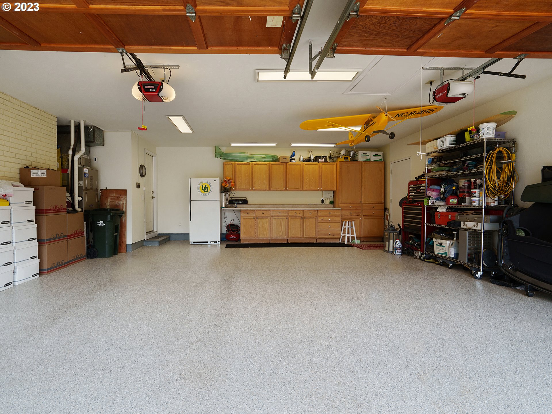 992 Spyglass Drive Eugene, OR 97401 - Photo 32 of 35 a view of garage