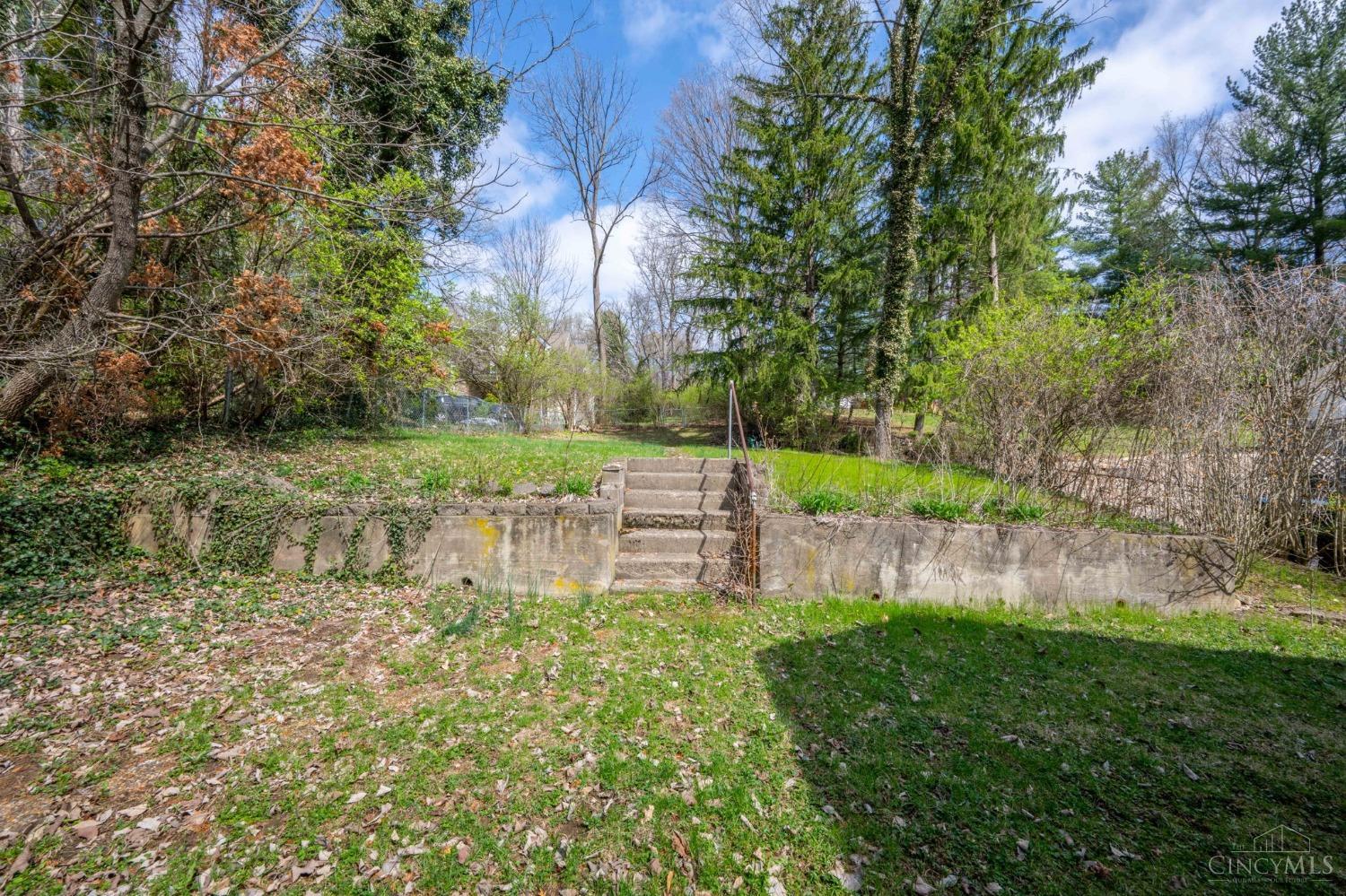 7406 Dawson Road Madeira, OH 45243 - Photo 10 of 11