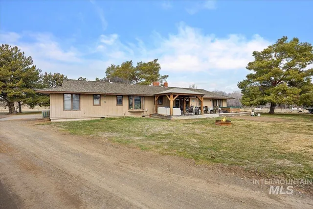 $665,000 | 1846 South 1800 East, Gooding, ID 83330