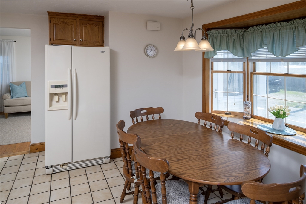 84 Newport Road Hull, MA 02045 - Photo 14 of 27