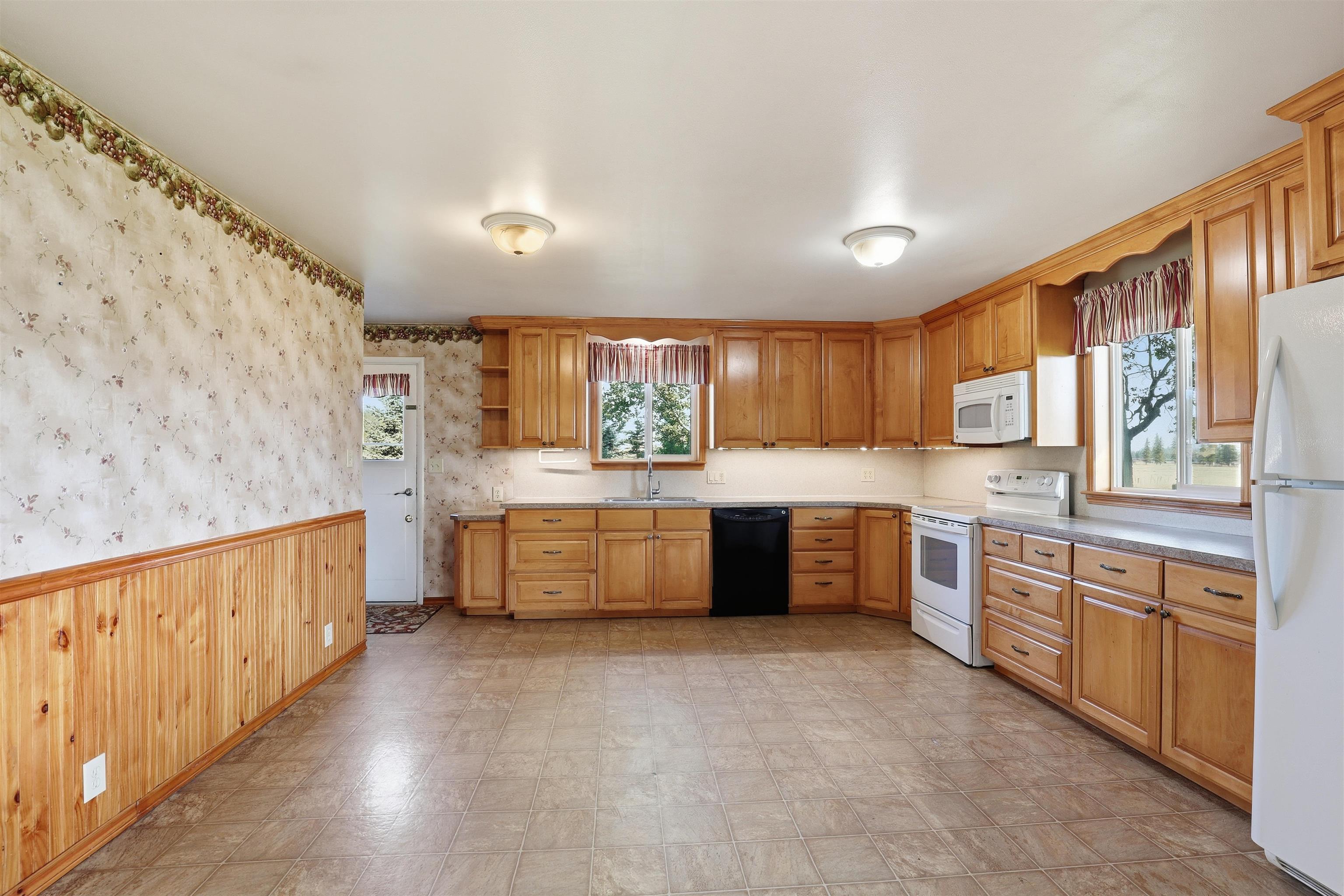 5192 South Swenson Road Deer Park, WA 99006 - Photo 14 of 50