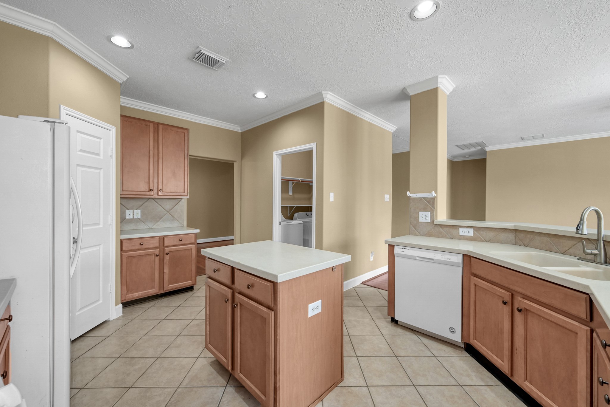 952 Crannog Way Conroe, TX 77301 - Photo 14 of 39