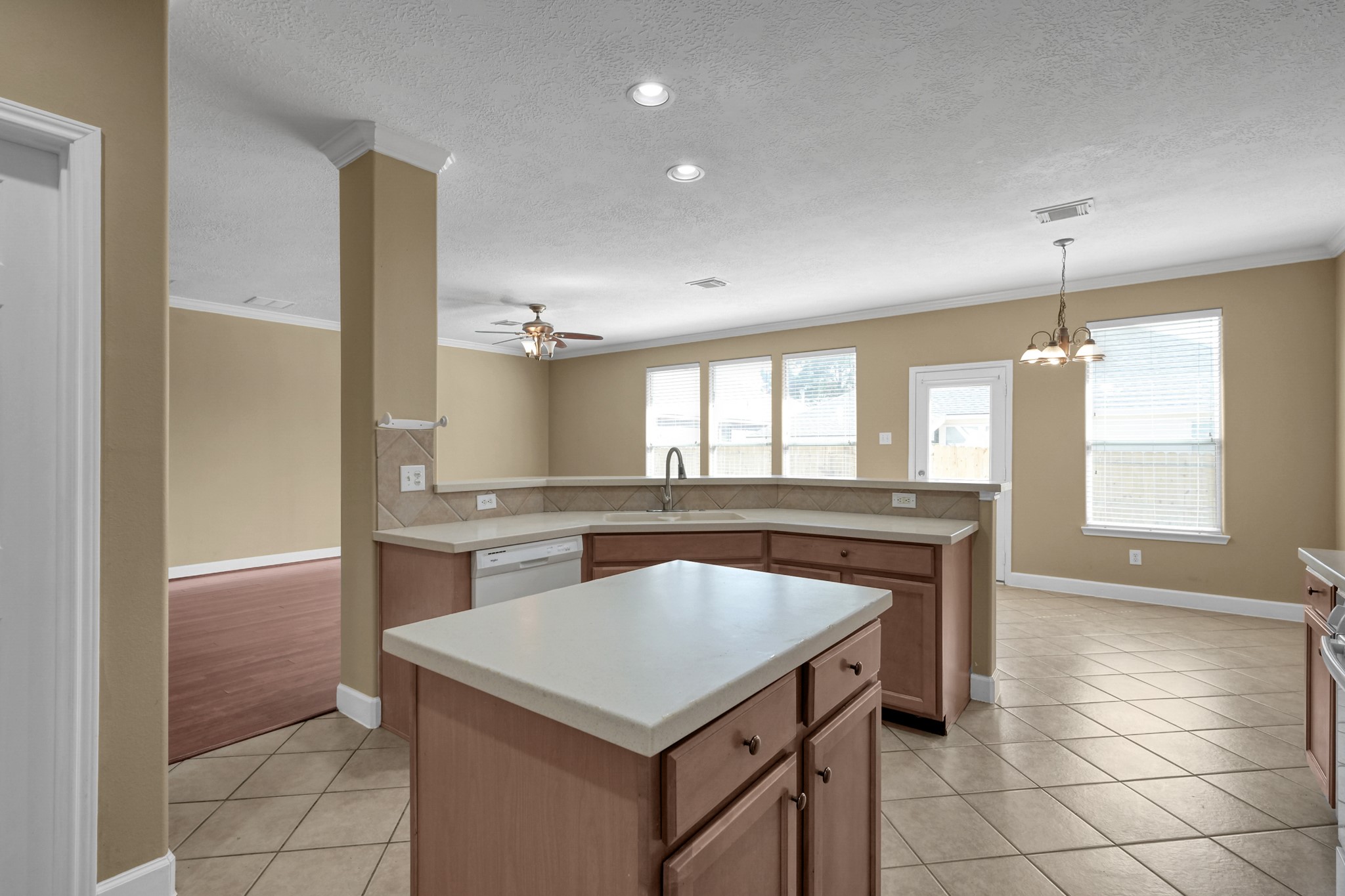 952 Crannog Way Conroe, TX 77301 - Photo 15 of 39